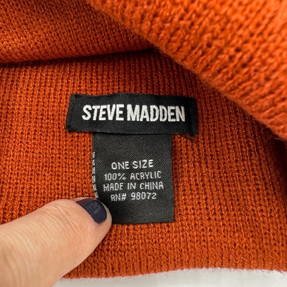 Steve Madden Rust Knit Winter Hat - Picture 2 of 3